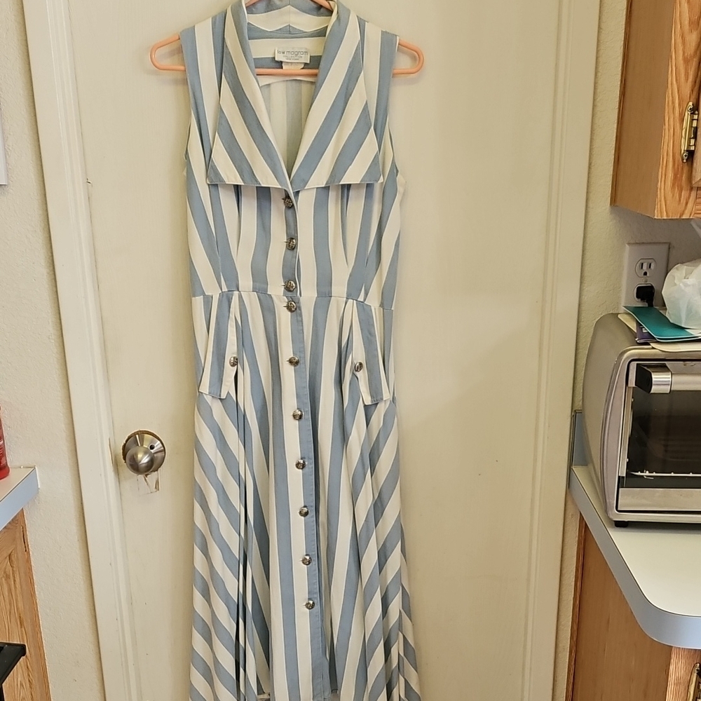 Elegant Striped Maxi Dress